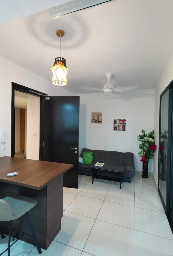 Ferienwohnung Almas Puteri Harbour Nusajaya  Exterior foto