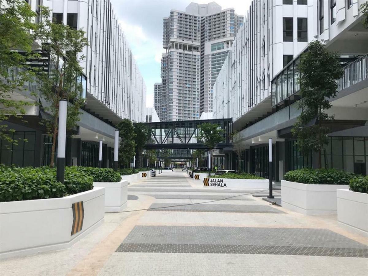 Ferienwohnung Almas Puteri Harbour Nusajaya  Exterior foto